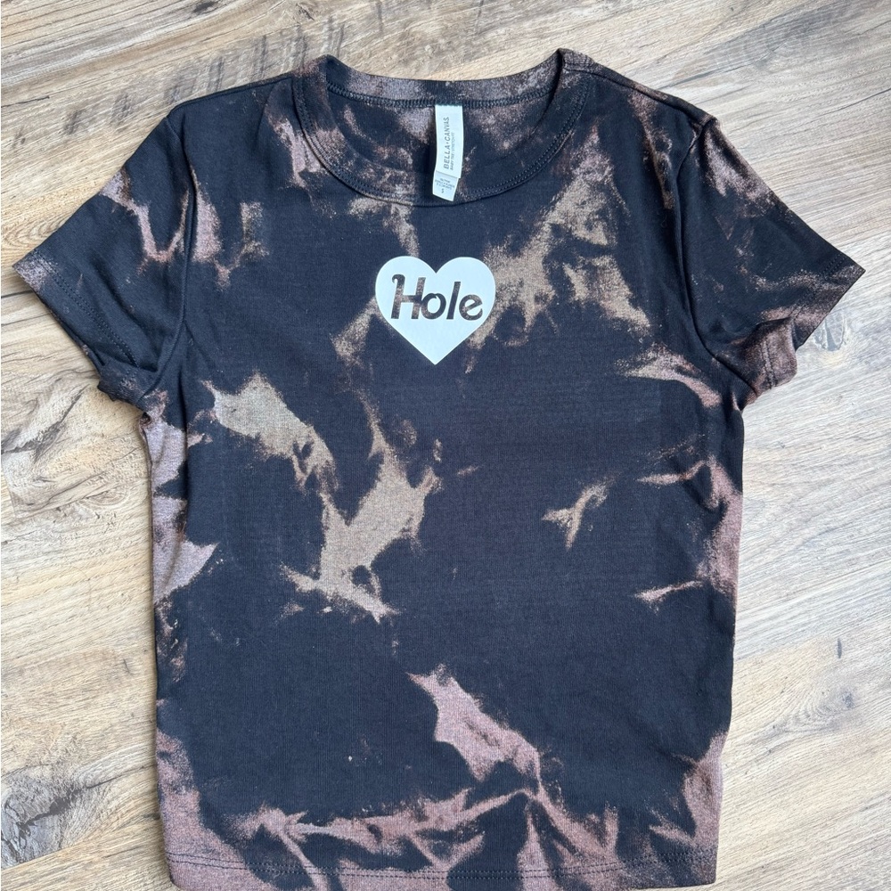 Bleach Dye Hole Baby Tee 🖤